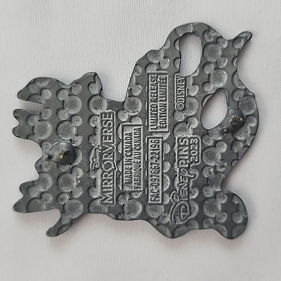 NWT 2023 Disney Mirrorverse Ursula and Ariel Pins Limited Release Set/2 Pins - Picture 6 of 11